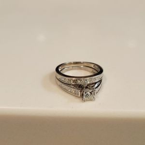 Engagement ring and wedding band set, size 4¼